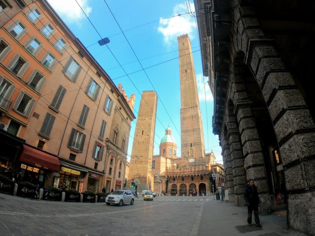Duas torres de Bolonha, Itália