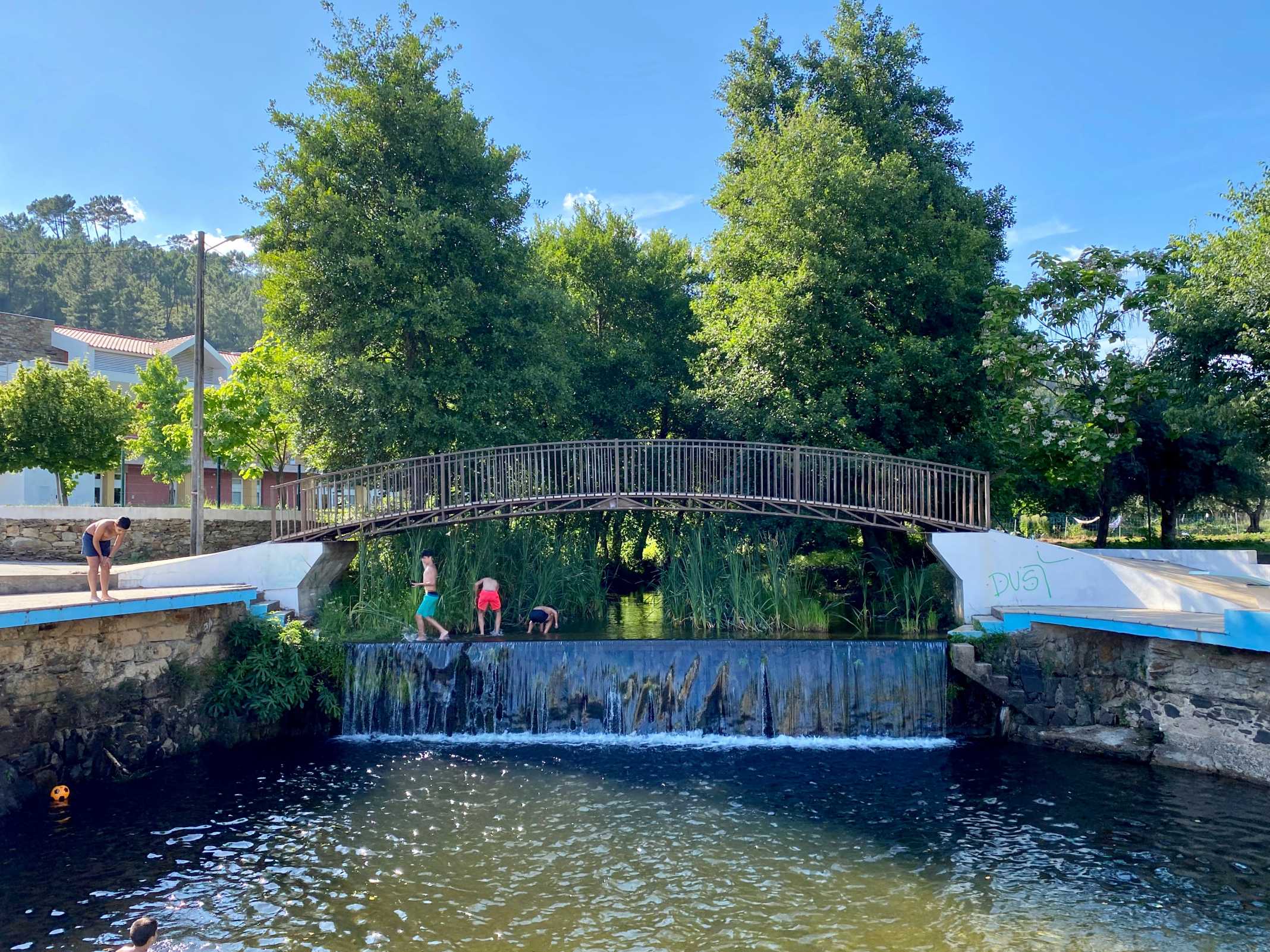 Praia fluvial Almaceda